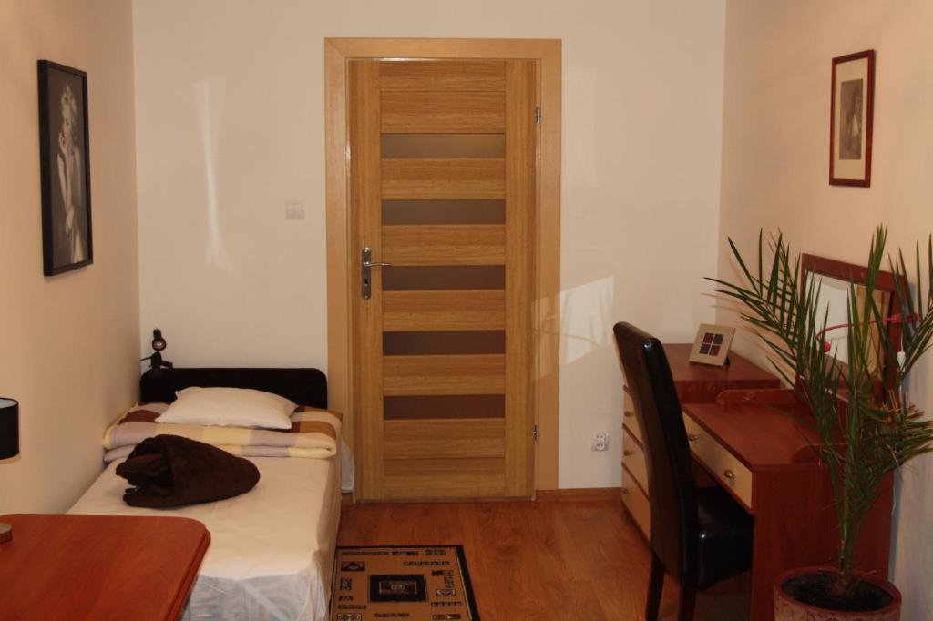 B&B Vis A Vis Zamku Malbork Szoba fotó